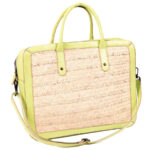 Sac à bandoulière porte documents et pc en fibre de palmier et cuir véritable en vert satiné