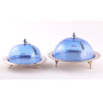 Cloche Présentoir à gâteaux haut de gamme en verre soufflé craquelé sur plateau en cuivre martelé fait à la main PM – Image 3