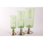 Vase artistique et lanterne cylindrique en haut de gamme en verre soufflé craquelé  avec piètement en cuivre martelé GM – Image 3