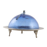 Cloche Présentoir à gâteaux haut de gamme en verre soufflé craquelé sur plateau en cuivre martelé fait à la main PM