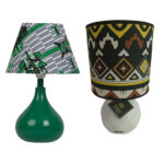 Lampe à poser abat-jour de haute gamme en wax pied en bois noble de style vintage en de la Collection Retro Art N°133 – Image 2