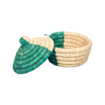 Corbeilles multifonctionnelles rondes faites à la main en fibre de palmier naturelle avec couvercle bicolore.