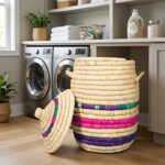 Panier de rangement GM rond tressé à la main en fibre de palmier naturelle bicolor design arabesque – Image 2