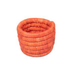 Cache pot rond en orange corail  rustique tressé à la main en fibre naturelle de palmier