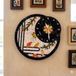 Horloge murale ronde en mosaïque romaine fait à la main haut de gamme motif Florale 2 de la collection Art Muraleles – Image 2