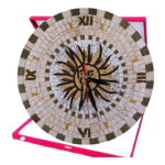 Horloge murale ronde en mosaïque romaine fait à la main haut de gamme motif The Sun Dreams Team 1  de la collection Art Murale – Image 3