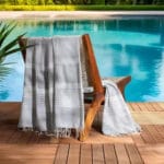 Jeté Fouta Arthur en coton XL - multi usage Gris rayée blanc PTZ 1017 – Image 2