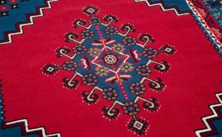 tapis noué traditionnel fait main