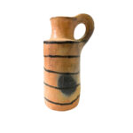 Collection Héritage Khalti Jomaa - Vase design jarre cylindrique avec anse en Poterie de sejnane en couleur de terre cuite et noir