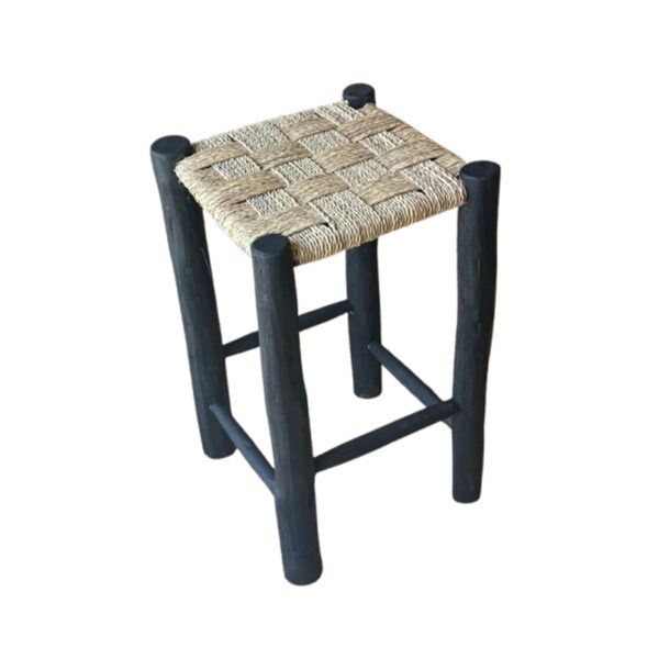 Tabourets haut en fibres naturelles et bois d’eucalyptus peint en noir tressage damier - Créations Exclusives Narys.Tn