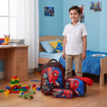 Ensemble scolaire MM haut de gamme 3 pièces design Simba 5 : 1 Cartable spacieux avec bretelles rembourrées et dos ergonomique 1 Panier isotherme idéal pour les goûters ou déjeuners 1 Trousse assortie pour stylos et accessoires – Image 2