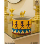 Cache pot rond haut de gamme en tissu coton wax de qualité supérieur et structure en bois  C 81 – Image 2