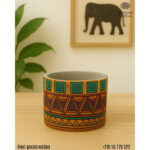 Cache pot rond haut de gamme en tissu coton wax de qualité supérieur et structure en bois  C 82 – Image 2