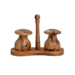 Duo Salière et Poivrière Rustique haute gamme design champignons avec support en Bois d'Olivier fait main