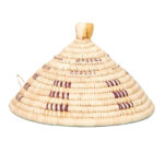 Couvre-plat alimentaire design cloche fait main tressée en fibre naturelle de palmier Bicolor  motif arabesque GM
