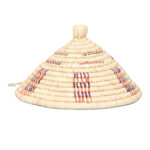 Couvre-plat alimentaire design cloche fait main tressée en fibre naturelle de palmier Bicolor  motif arabesque GM