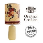 Lampe à poser abat-jour de haute gamme en wax pied en céramique de style vintage de la Collection Retro Art N°57 – Image 3