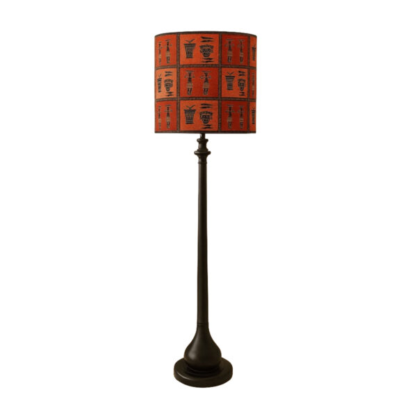 Lampadaire Totem de haute gamme en wax pied bois noble peint à la main de style vintage de la Collection Grand Classique N° 42