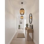 Suspension Cordy noir Lampes design Armin Home en bois Suspension ajourée en lamelles de bois et fibre naturelle de style vintage fabrication artisanale T7 – Image 3