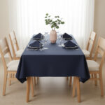 Ensemble 1 Nappe et 6 Serviette de Table haut de gamme en Bleu confectionnée en 100% lin قمرايا raffinées fait à la main M13 – Image 3