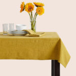 Ensemble 1 Nappe et 6 Serviette de Table haut de gamme en Jaune canari confectionnée en 100% lin قمرايا raffinées fait à la main M22 – Image 2